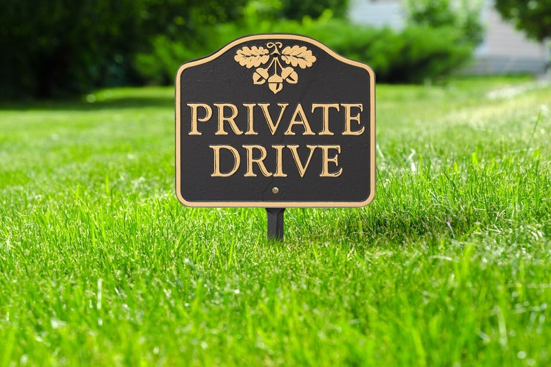 Whitehall 14141 "Cast Aluminum, Durable Wall or Lawn Mounting Private Drive with Acorn Design Sign, Black/Gold - Image 2